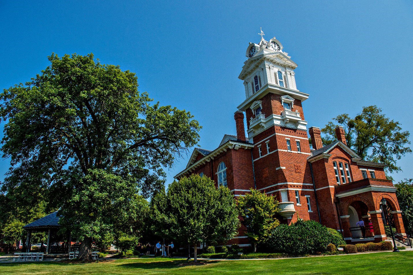 Gwinnett Historic Courthouse